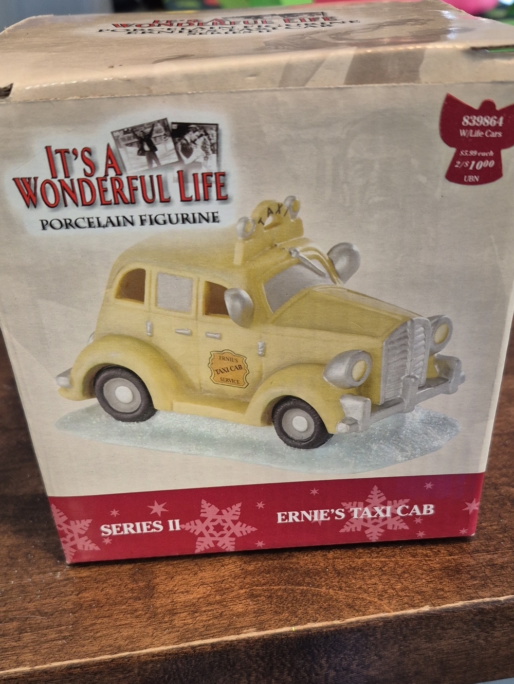 It's a Wonderful Life Ernie's Taxi Cab Porcelain Figurine - Yellow